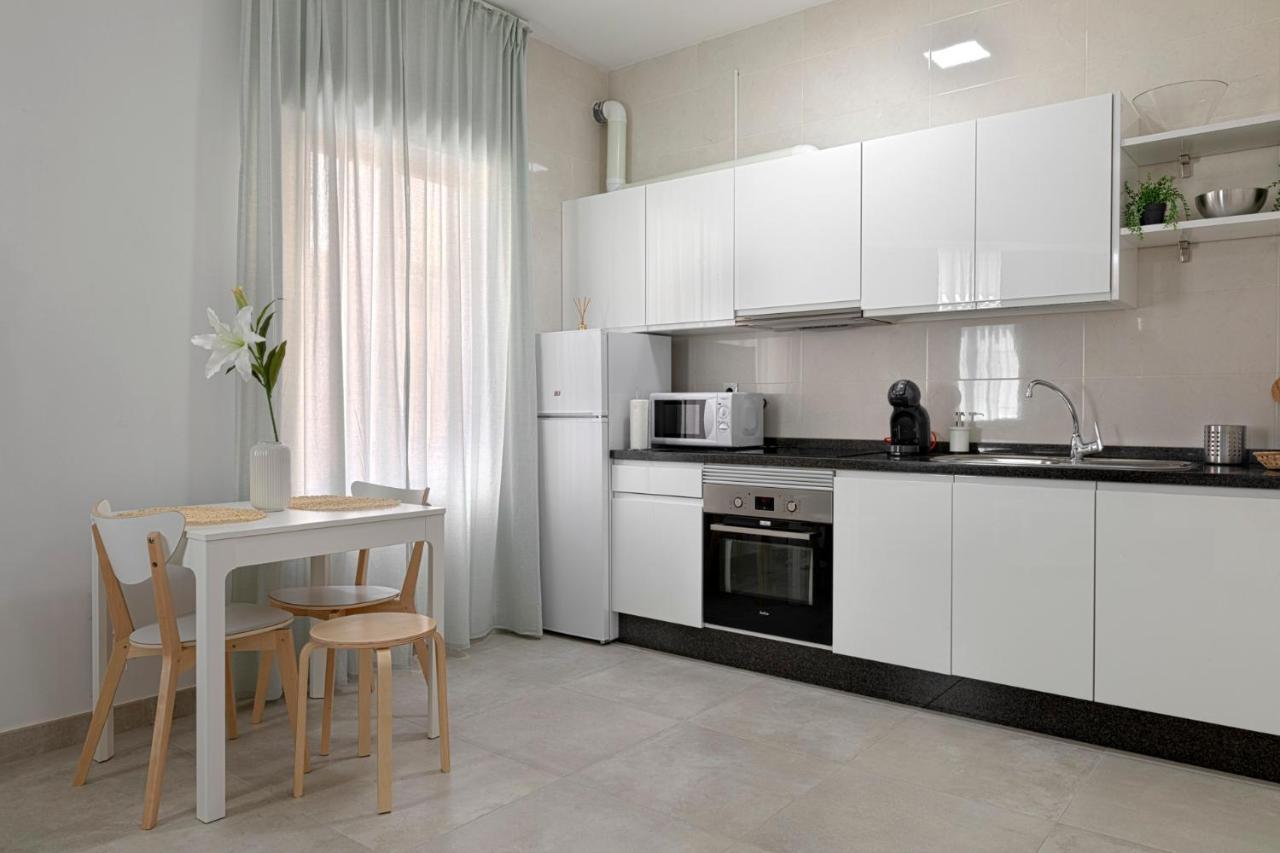 מאלגה Homeabout Juan De Austria Apartments מראה חיצוני תמונה