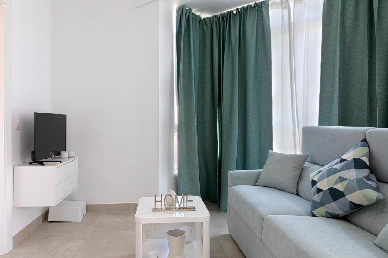 מאלגה Homeabout Juan De Austria Apartments מראה חיצוני תמונה