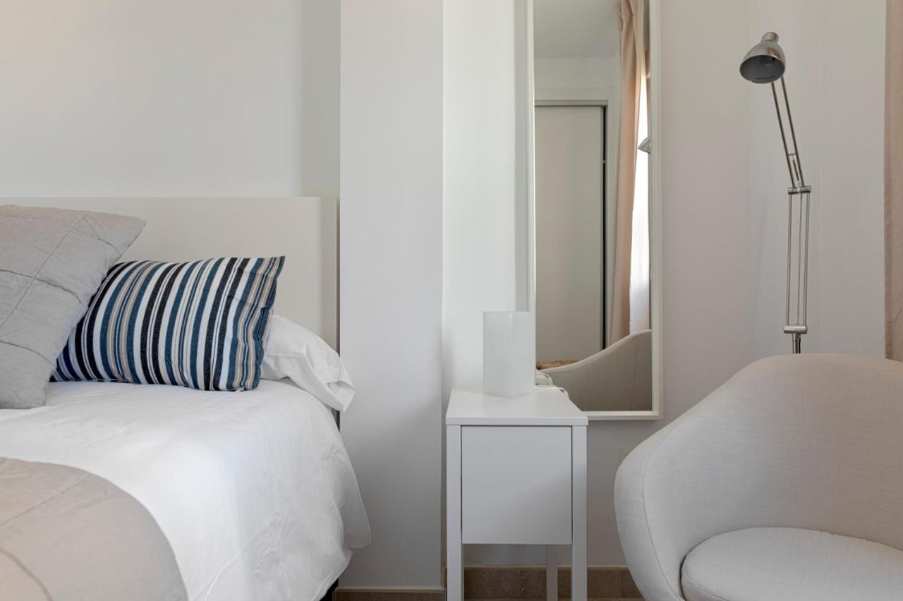 מאלגה Homeabout Juan De Austria Apartments מראה חיצוני תמונה